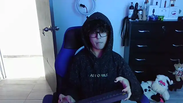 thomascooper7 online show from 29, 9, 2025