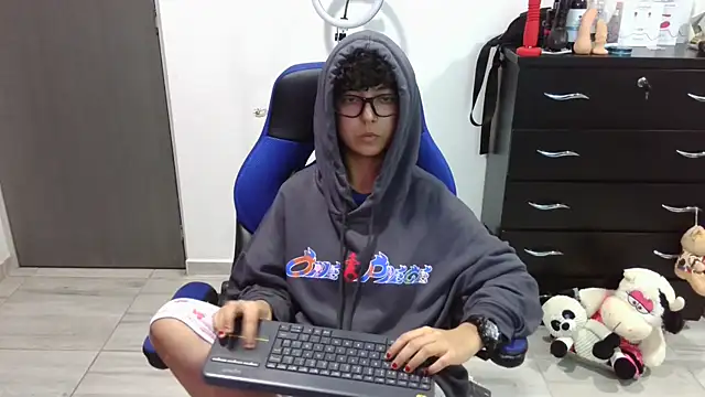 thomascooper7 online show from 13, 3, 2026