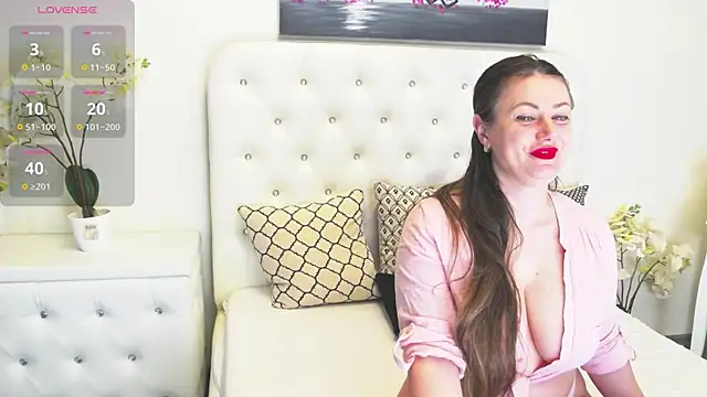 Ysabell01 online show from 17, 3, 2025