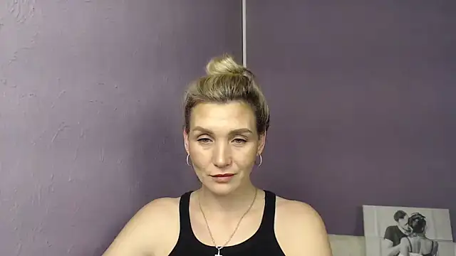  sexy lady online show from 2, 1, 2025