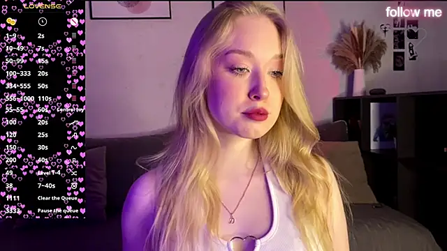 Snapshot of SweetDarcy chatting on 28, 9, 2025 SweetDarcy online show from 28, 9, 2025