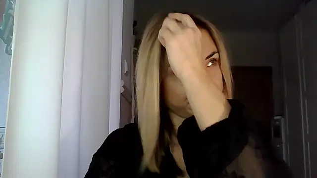 Snapshot of ashley_xlove chatting on 19, 12, 2024 ashley xlove online show from 19, 12, 2024