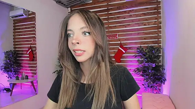 Sapphire Venuss online show from 20, 12, 2024