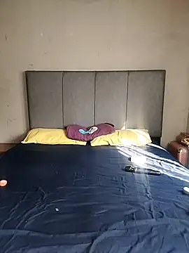 ThickPearlx23 online show from 16, 4, 2026