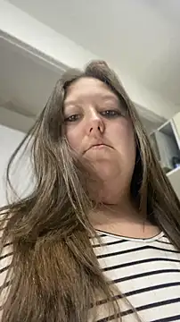 Chloee ep online show from 12, 4, 2026