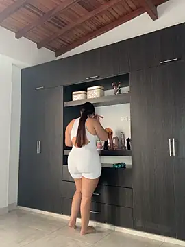 Sarasweet sex online show from 9, 6, 2026