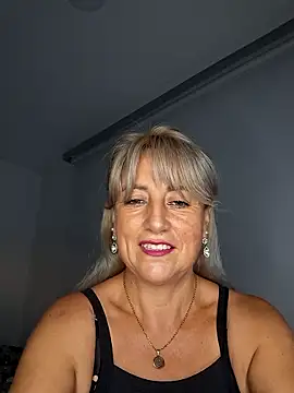 almaluna7 online show from 7, 2, 2026