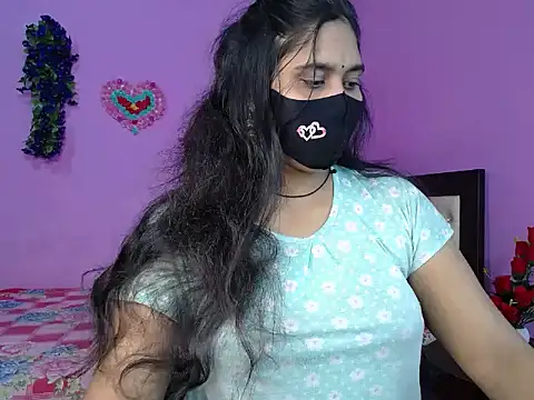 Hot Maleka online show from 8, 4, 2026