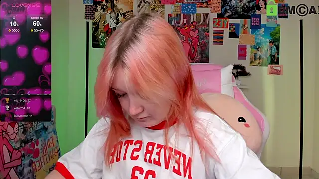 Sara Robinson online show from 5, 3, 2025