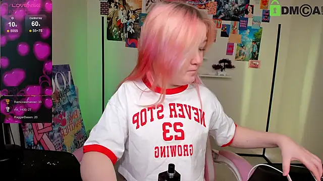 Sara Robinson online show from 5, 3, 2025