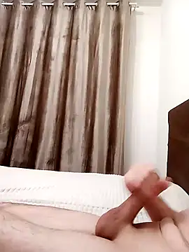 Grifon1973 online show from 5, 3, 2025