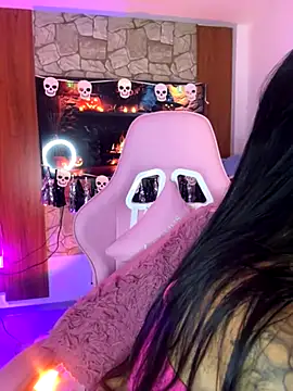 Snapshot of Tamara_Roberts1 chatting on 26, 10, 2025 Tamara Roberts1 online show from 26, 10, 2025