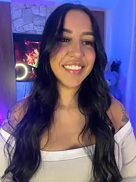 Snapshot of Tamara_Roberts1 chatting on 11, 11, 2025 Tamara Roberts1 online show from 11, 11, 2025