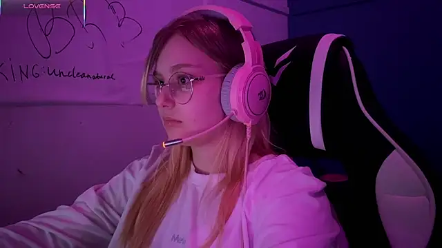 JacyWinslat online show from 18, 3, 2025