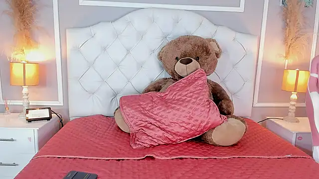 Snapshot of evelyn_evony chatting on 20, 12, 2024 evelyn evony online show from 20, 12, 2024