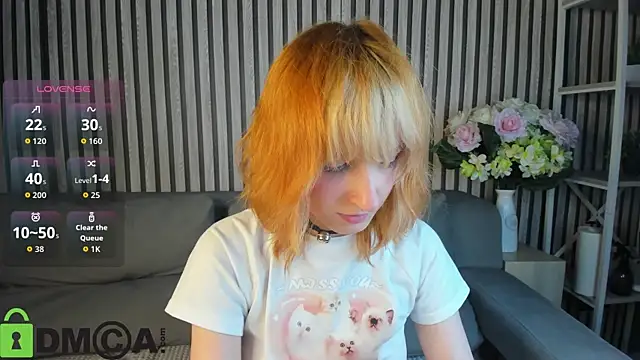 Snapshot of Little_Chips chatting on 21, 9, 2025 Little Chips online show from 21, 9, 2025