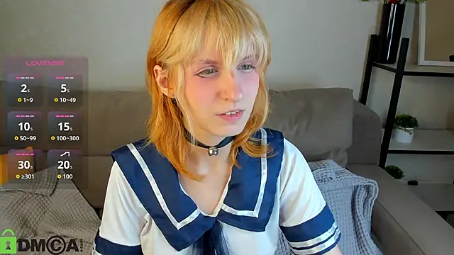 Snapshot of Little_Chips chatting on 25, 9, 2025 Little Chips online show from 25, 9, 2025