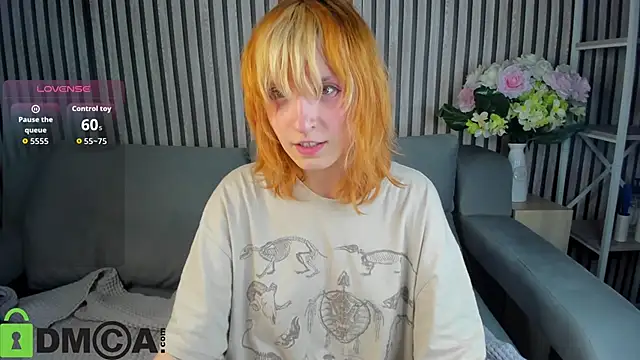 Snapshot of Little_Chips chatting on 4, 10, 2025 Little Chips online show from 4, 10, 2025