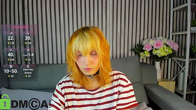 Snapshot of Little_Chips chatting on 15, 10, 2025 Little Chips online show from 15, 10, 2025