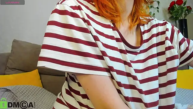 Snapshot of Little_Chips chatting on 8, 11, 2025 Little Chips online show from 8, 11, 2025