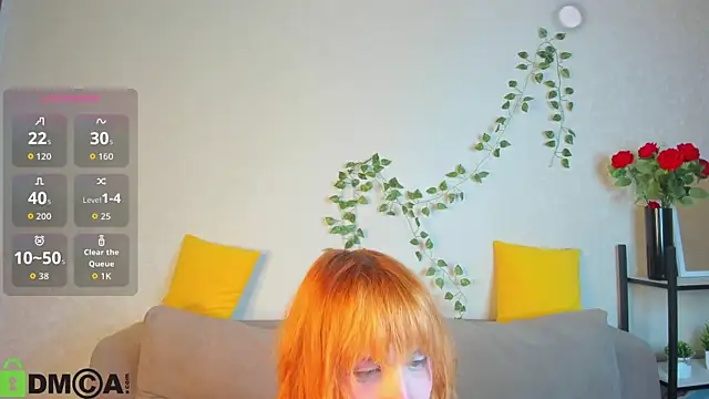 Snapshot of Little_Chips chatting on 14, 11, 2025 Little Chips online show from 14, 11, 2025