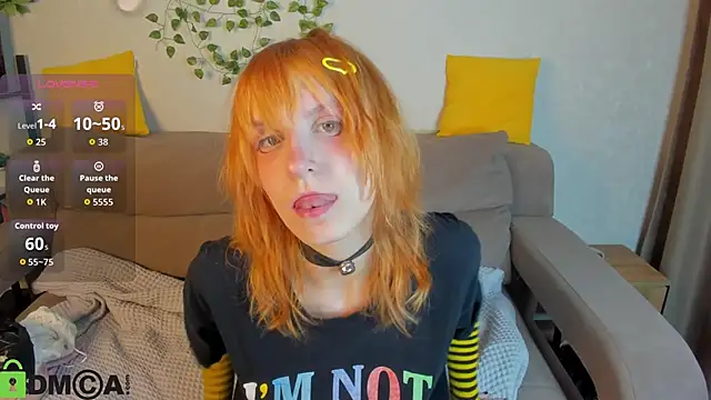 Snapshot of Little_Chips chatting on 29, 11, 2025 Little Chips online show from 29, 11, 2025