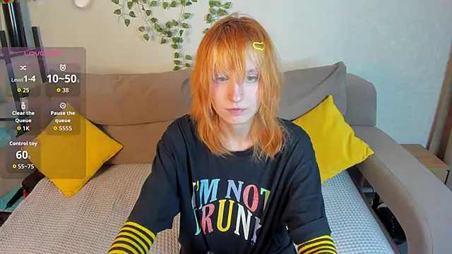 Snapshot of Little_Chips chatting on 30, 11, 2025 Little Chips online show from 30, 11, 2025