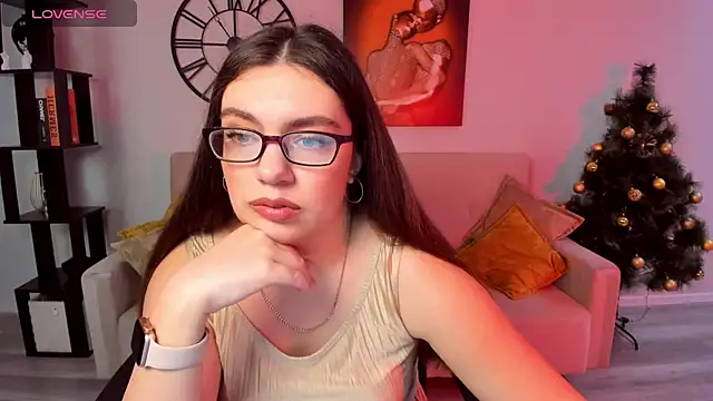 DaniellaLovely online show from 13, 12, 2024