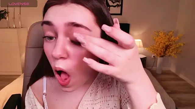 DaniellaLovely online show from 16, 2, 2026