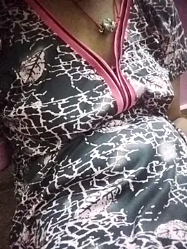 kavinila20 online show from 6, 11, 2025