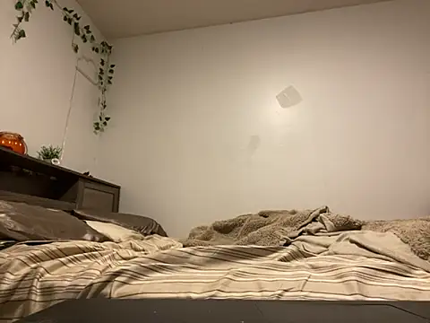 Snapshot of Kittyymaze1 chatting on 7, 10, 2025 Kittyymaze1 online show from 7, 10, 2025