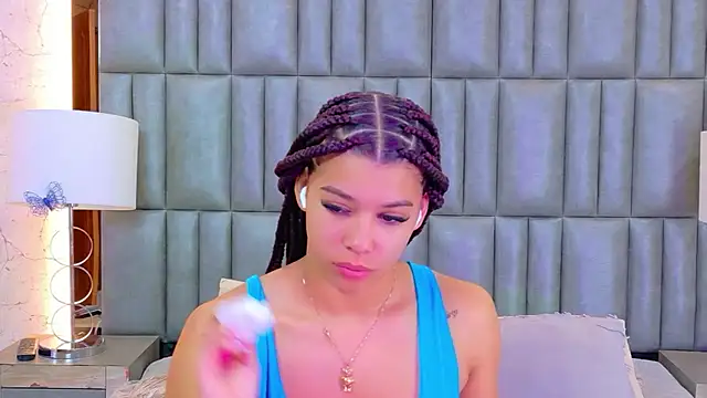 Snapshot of TiaraRosse chatting on 5, 6, 2026 TiaraRosse online show from 5, 6, 2026