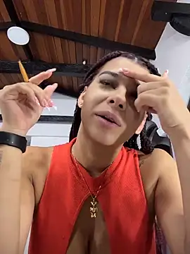 Snapshot of TiaraRosse chatting on 10, 6, 2026 TiaraRosse online show from 10, 6, 2026