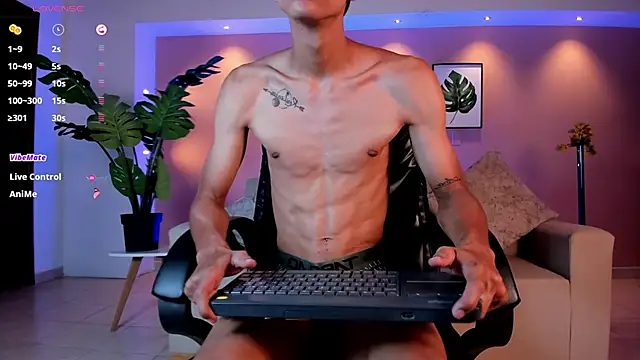 Aaron Scoot online show from 25, 1, 2025