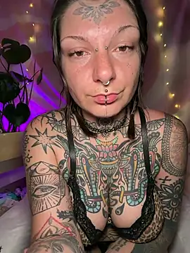 lizzardqueeen online show from 28, 3, 2026