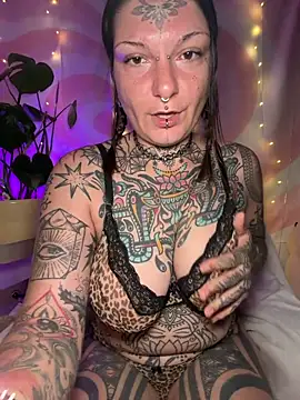 lizzardqueeen online show from 31, 3, 2026