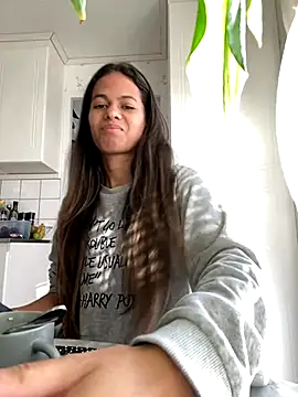 Gaby pinheirO online show from 14, 10, 2025
