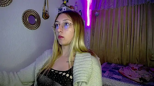 Soffy-brooks online show from 11, 12, 2024