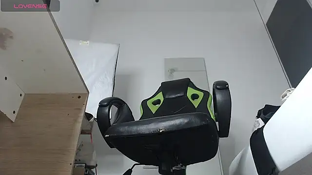 alma fenix online show from 6, 3, 2025