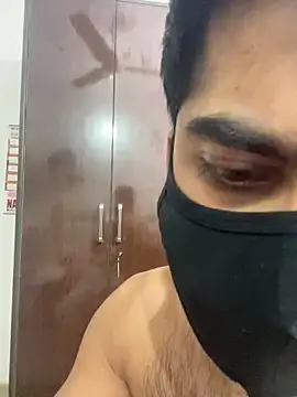 Snapshot of John_desihunk chatting on 8, 12, 2024 John desihunk online show from 8, 12, 2024