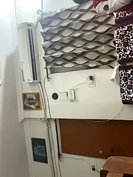 Snapshot of John_desihunk chatting on 28, 11, 2025 John desihunk online show from 28, 11, 2025