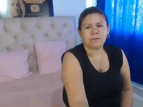 Snapshot of NATHYHOTT chatting on 13, 1, 2025 NATHYHOTT online show from 13, 1, 2025