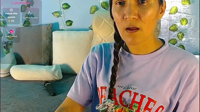 venus swet  online show from 20, 10, 2025