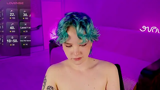 Snapshot of School_Love chatting on 13, 2, 2025 School Love online show from 13, 2, 2025