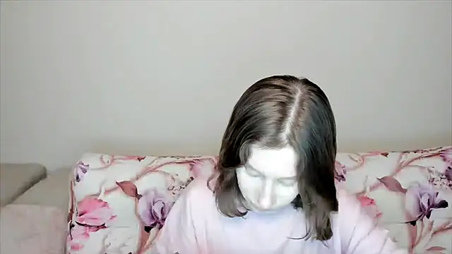 Snapshot of EnigmaSee chatting on 21, 12, 2024 EnigmaSee online show from 21, 12, 2024