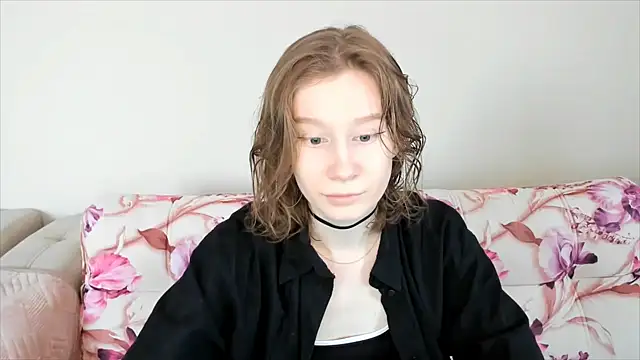 Snapshot of EnigmaSee chatting on 23, 12, 2024 EnigmaSee online show from 23, 12, 2024