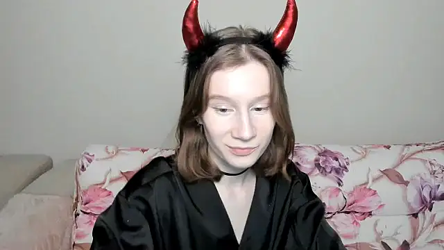 Snapshot of EnigmaSee chatting on 25, 12, 2024 EnigmaSee online show from 25, 12, 2024