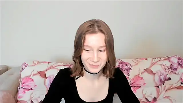 Snapshot of EnigmaSee chatting on 30, 12, 2024 EnigmaSee online show from 30, 12, 2024