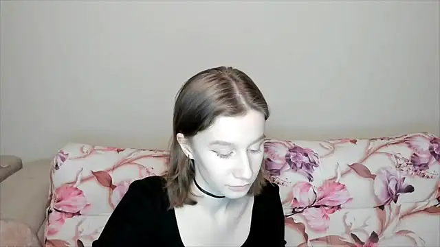 Snapshot of EnigmaSee chatting on 30, 12, 2024 EnigmaSee online show from 30, 12, 2024