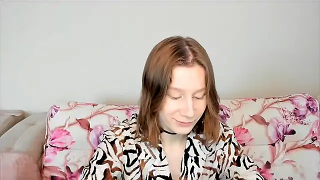 Snapshot of EnigmaSee chatting on 3, 1, 2025 EnigmaSee online show from 3, 1, 2025